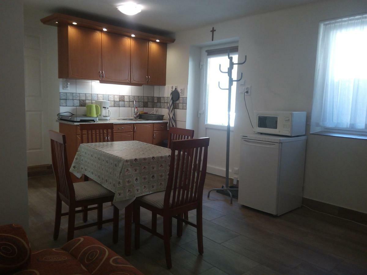 Start Apartmanok เปตช์ ภายนอก รูปภาพ